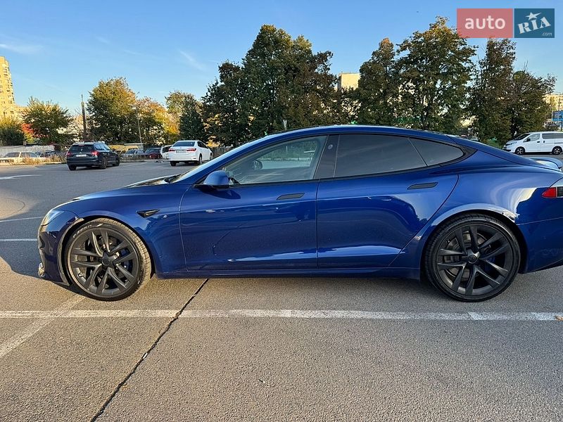 Лифтбек Tesla Model S 2021 в Киеве