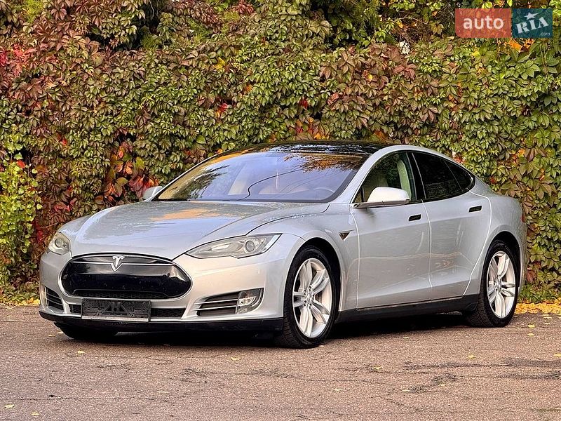 Лифтбек Tesla Model S 2012 в Одессе