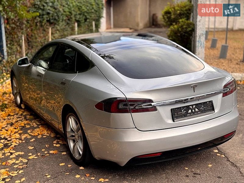 Лифтбек Tesla Model S 2012 в Одессе