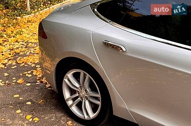 Лифтбек Tesla Model S 2012 в Одессе