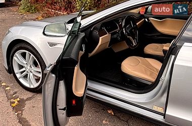 Лифтбек Tesla Model S 2012 в Одессе