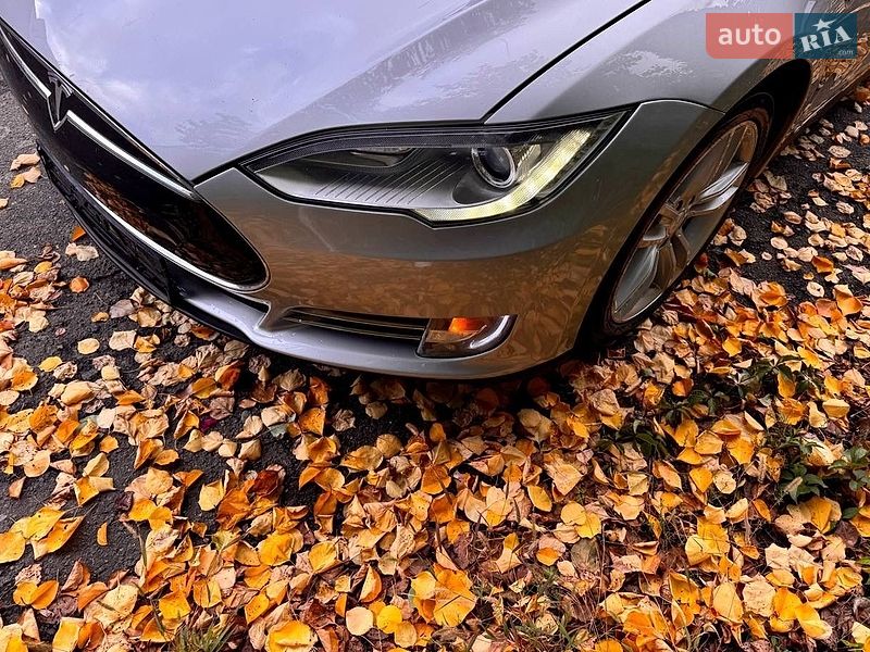 Лифтбек Tesla Model S 2012 в Одессе
