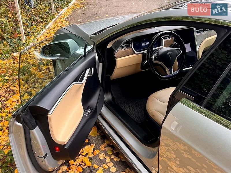 Лифтбек Tesla Model S 2012 в Одессе