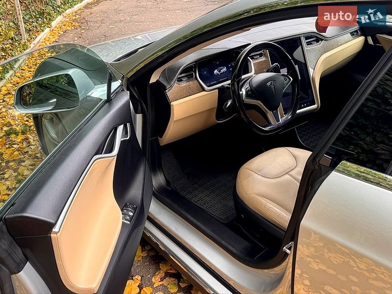 Лифтбек Tesla Model S 2012 в Одессе
