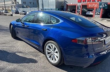 Ліфтбек Tesla Model S 2017 в Києві