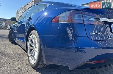 Ліфтбек Tesla Model S 2017 в Києві