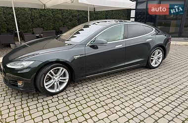 Ліфтбек Tesla Model S 2013 в Львові