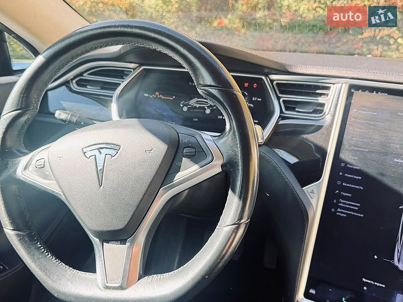 Ліфтбек Tesla Model S 2014 в Ужгороді