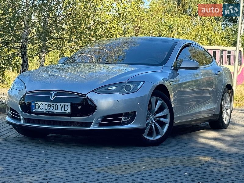 Ліфтбек Tesla Model S 2013 в Дрогобичі
