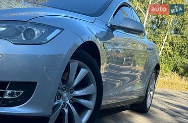 Ліфтбек Tesla Model S 2013 в Дрогобичі