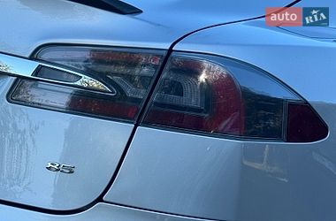 Ліфтбек Tesla Model S 2013 в Дрогобичі