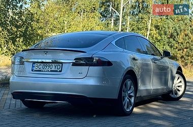 Ліфтбек Tesla Model S 2013 в Дрогобичі