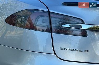 Ліфтбек Tesla Model S 2013 в Дрогобичі