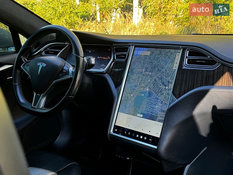 Ліфтбек Tesla Model S 2013 в Дрогобичі
