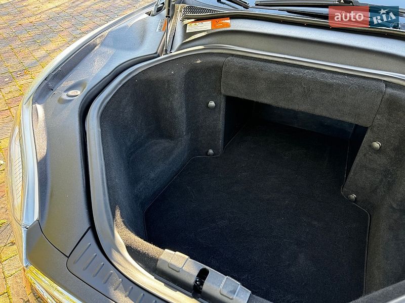 Ліфтбек Tesla Model S 2013 в Дрогобичі
