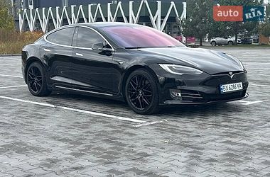 Лифтбек Tesla Model S 2018 в Хмельницком