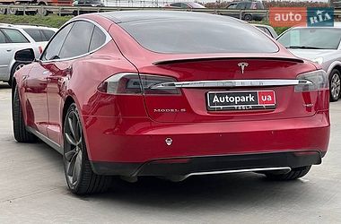 Лифтбек Tesla Model S 2013 в Львове