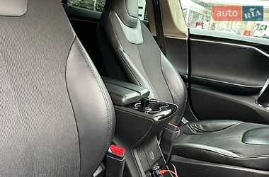 Лифтбек Tesla Model S 2014 в Буче