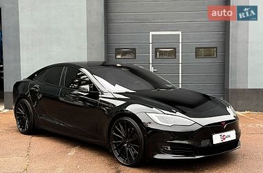 Лифтбек Tesla Model S 2019 в Киеве