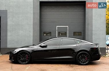 Лифтбек Tesla Model S 2019 в Киеве