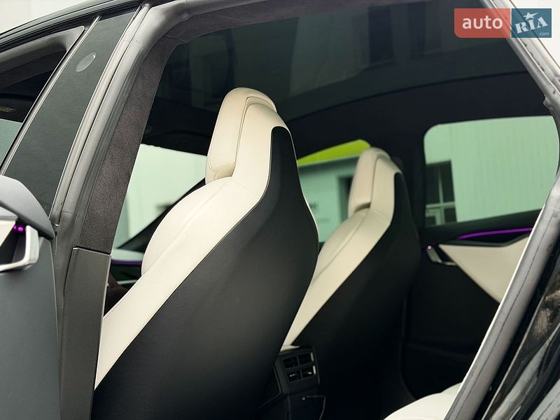 Лифтбек Tesla Model S 2019 в Киеве