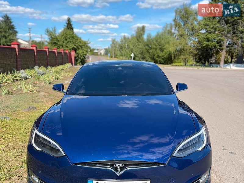 Лифтбек Tesla Model S 2015 в Луцке фото 15 Лифтбек Tesla Model S 2015 в Луцке