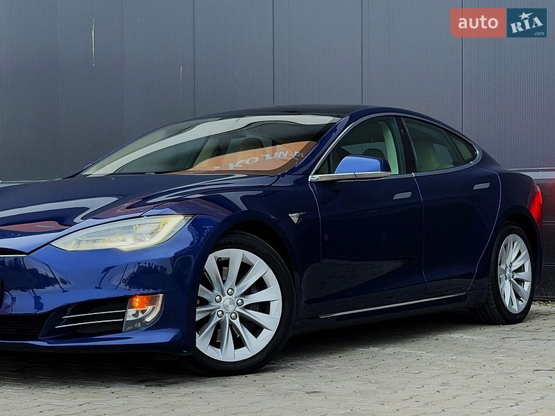 Ліфтбек Tesla Model S 2018 в Києві