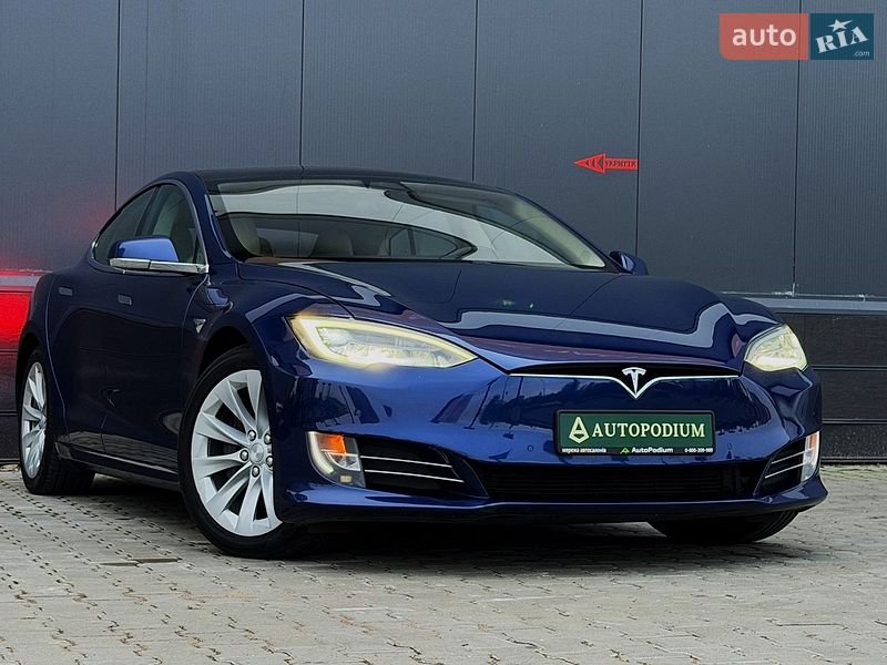 Tesla Model S 2018