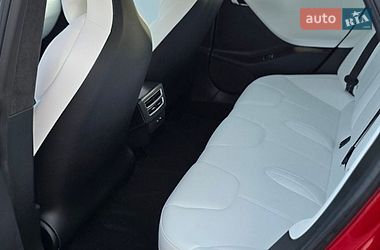 Ліфтбек Tesla Model S 2017 в Львові фото 14 Ліфтбек Tesla Model S 2017 в Львові