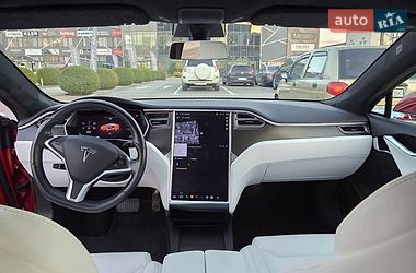 Ліфтбек Tesla Model S 2017 в Львові фото 25 Ліфтбек Tesla Model S 2017 в Львові