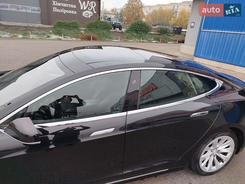 Ліфтбек Tesla Model S 2017 в Ковелі фото 13 Ліфтбек Tesla Model S 2017 в Ковелі