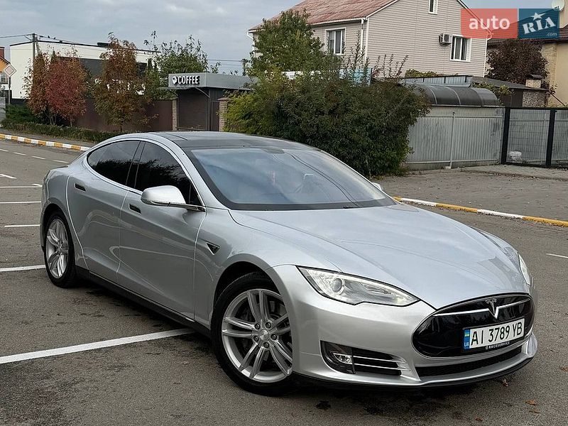 Ліфтбек Tesla Model S 2013 в Києві фото Ліфтбек Tesla Model S 2013 в Києві