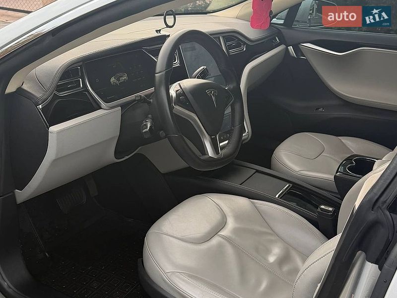 Ліфтбек Tesla Model S 2013 в Києві фото 6 Ліфтбек Tesla Model S 2013 в Києві