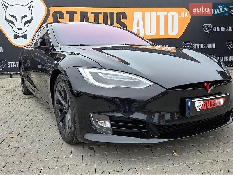 Tesla Model S 2017
