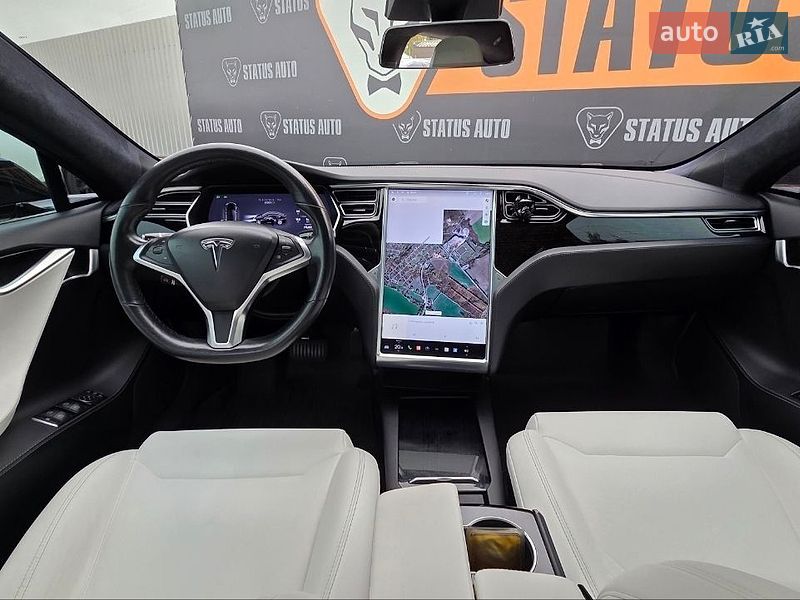 Ліфтбек Tesla Model S 2017 в Хмельницькому