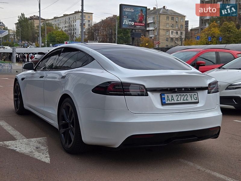 Ліфтбек Tesla Model S 2023 в Києві фото 5 Ліфтбек Tesla Model S 2023 в Києві