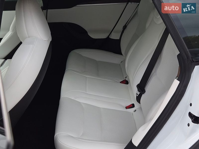 Ліфтбек Tesla Model S 2023 в Києві фото 17 Ліфтбек Tesla Model S 2023 в Києві