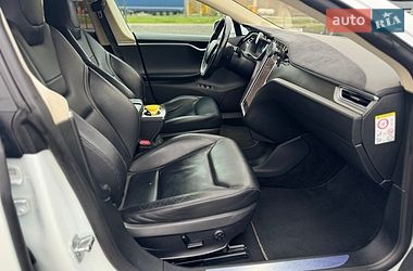 Лифтбек Tesla Model S 2015 в Луцке
