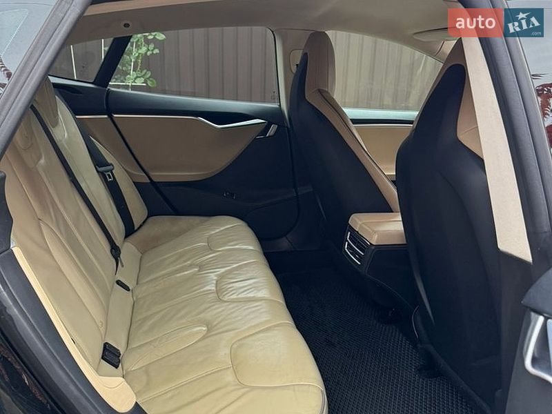 Ліфтбек Tesla Model S 2014 в Києві фото 8 Ліфтбек Tesla Model S 2014 в Києві