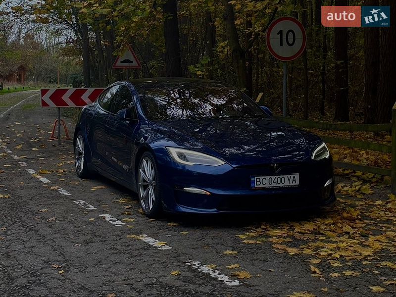 Лифтбек Tesla Model S 2022 в Киеве