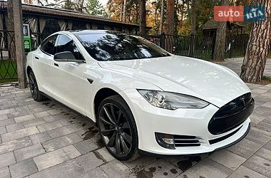 Лифтбек Tesla Model S 2012 в Ананьеве