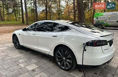 Лифтбек Tesla Model S 2012 в Ананьеве