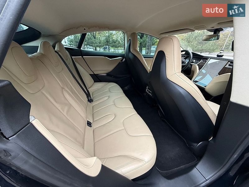 Лифтбек Tesla Model S 2013 в Одессе фото 15 Лифтбек Tesla Model S 2013 в Одессе
