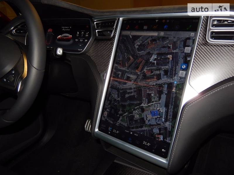 Позашляховик / Кросовер Tesla Model X 2018 в Києві