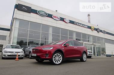 Внедорожник / Кроссовер Tesla Model X 2017 в 