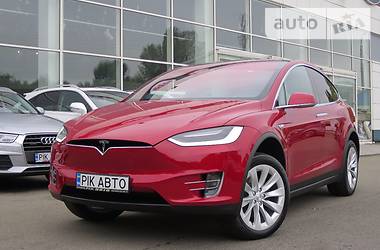 Внедорожник / Кроссовер Tesla Model X 2017 в 