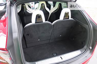 Внедорожник / Кроссовер Tesla Model X 2017 в 