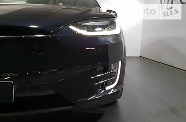 Внедорожник / Кроссовер Tesla Model X 2016 в Киеве