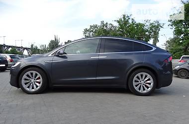 Внедорожник / Кроссовер Tesla Model X 2016 в Днепре