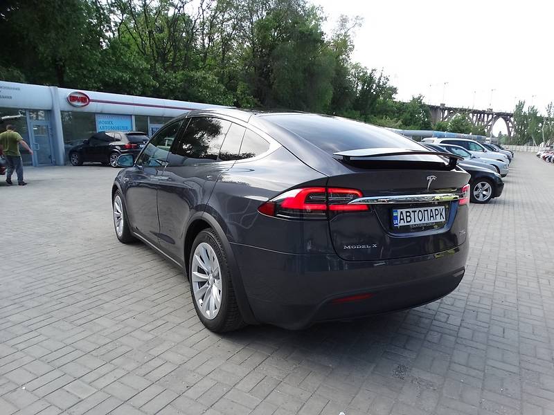Внедорожник / Кроссовер Tesla Model X 2016 в Днепре фото 6 Внедорожник / Кроссовер Tesla Model X 2016 в Днепре